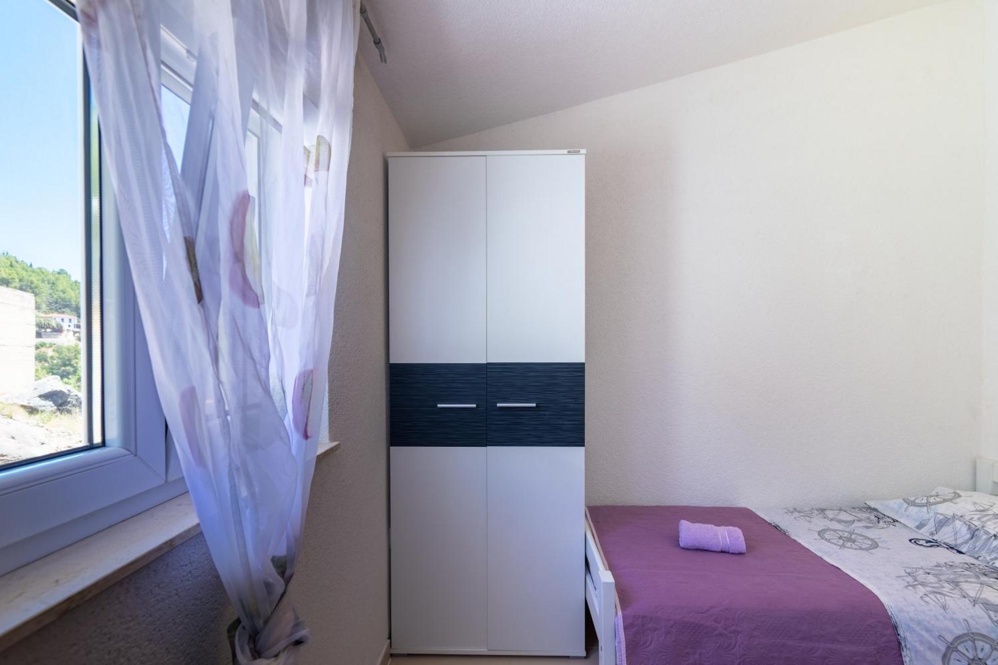 Seaside Secluded Apartments Cove Torac, Hvar - 575 Gdinj Стая снимка